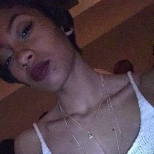 Meet your Posher, Kellie