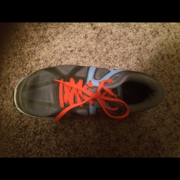 Women's Nike air size 7 - Picture 3 of 3