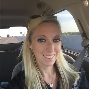 Meet your Posher, Cassie