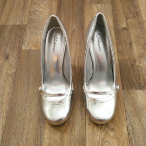 Pretty Silver Heels