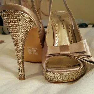 Lulu Townsend sequenced Pumps