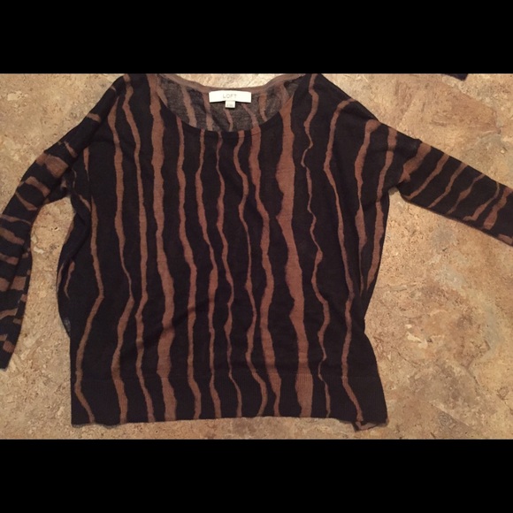 Ann Taylor- animal print lightweight sweater