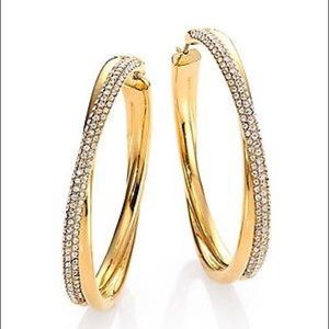Michael Kors Brilliance Pavé Crossover Hoop Ea