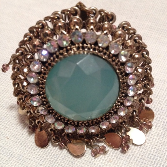 Beautiful statement ring! - Picture 2 of 3