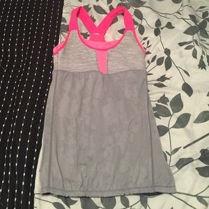 Lululemon top