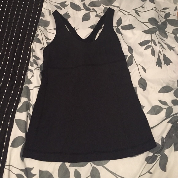 Lululemon top