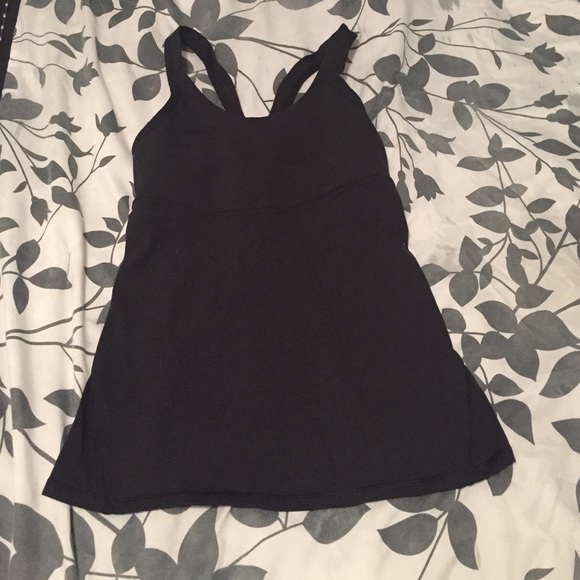 Lululemon top