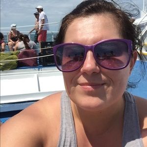 Meet your Posher, Angie