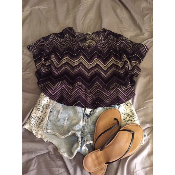 Chevron purple crop top.