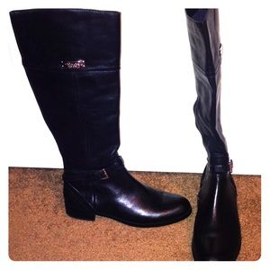 NEVER WORN black riding boots