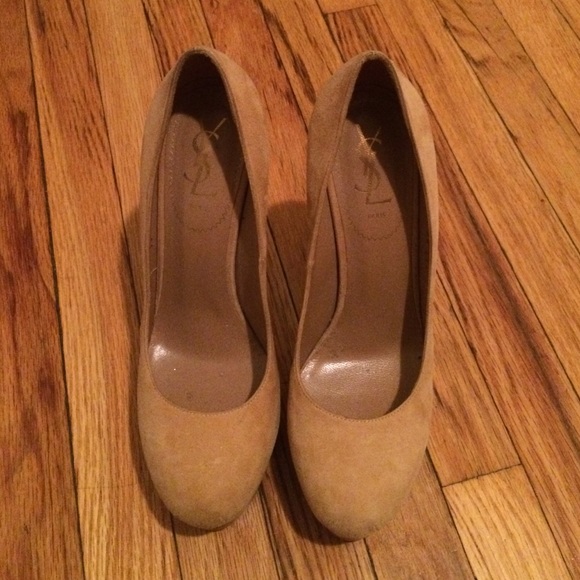 Yves Saint Laurent Shoes - Yves Saint Laurent Tribute Two Pumps