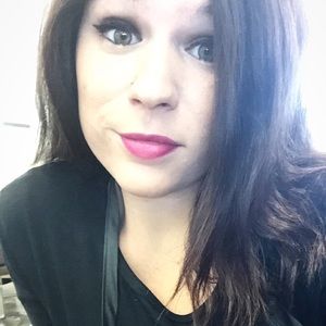 Meet your Posher, Kayla