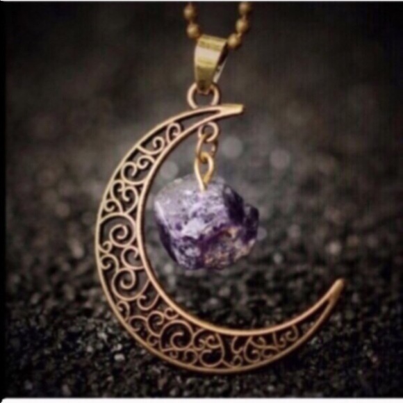 Amethyst Crystal moon pendant necklace 💕
