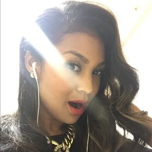 Meet your Posher, Tina