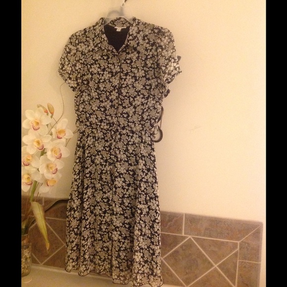 Women's dress
