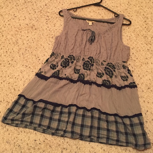 Sleeveless blouse - Picture 1 of 2