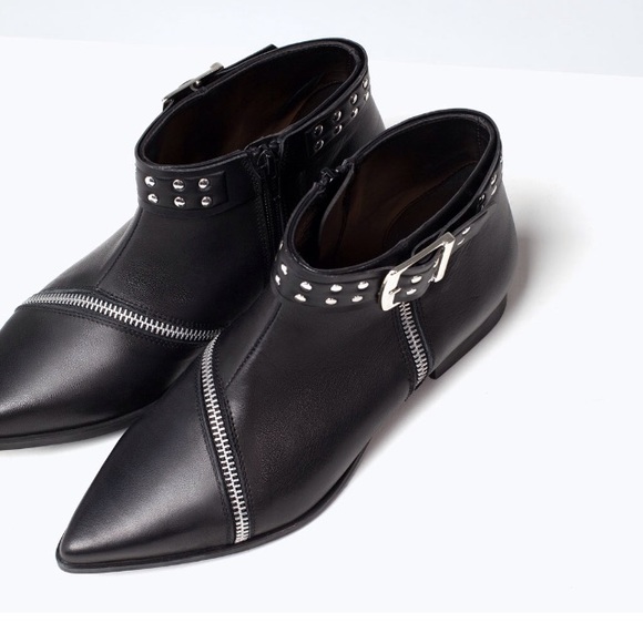 Zara black boots with zipper