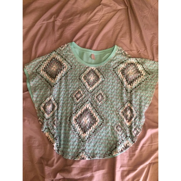 NWOT flowy tribal print shirt.