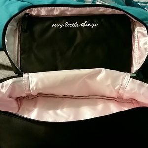 NEW Victoria's Secret Travel Bag