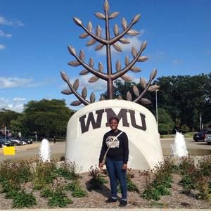 Meet your Posher, Jazmine