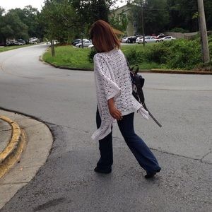 Meet your Posher, Nia