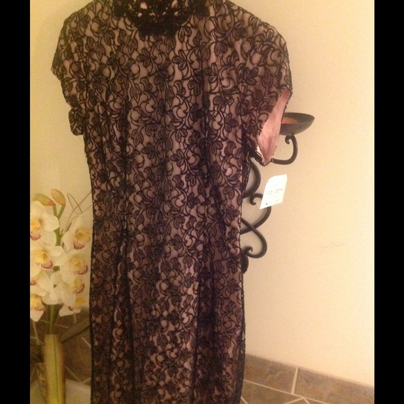 Long lace dress