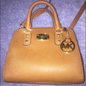 Michael Kors satchel. Used only 3 times. No damage