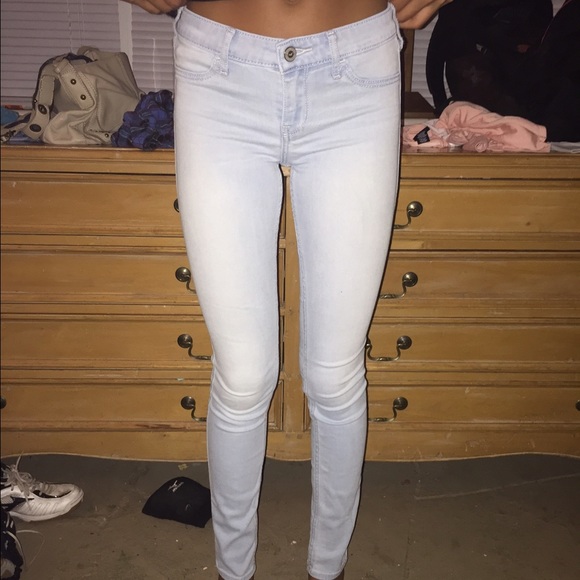 Regular light wash holister jeans