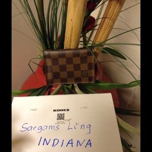 Authentic Louis Vuitton Damier Card case