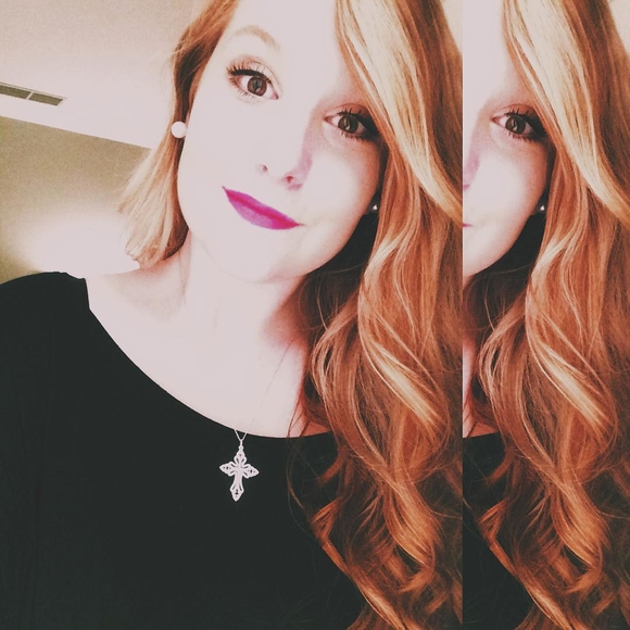 Meet your Posher, Simone - Picture 2 of 2