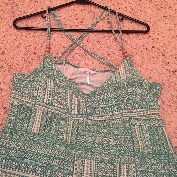 Cross Back tank top - Picture 1 of 3