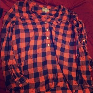 Old navy plaid shirt