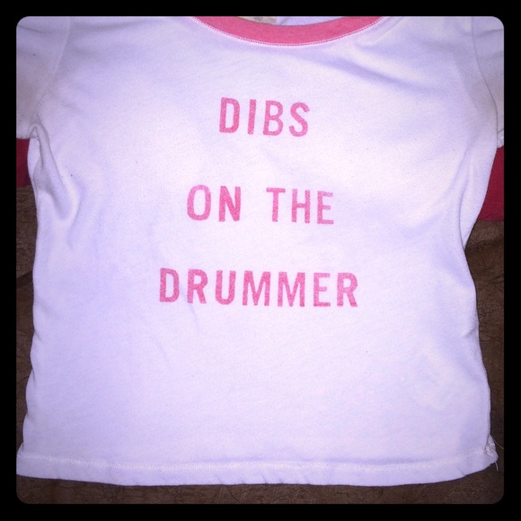 Hollister dibs on the drummer crop perfect
