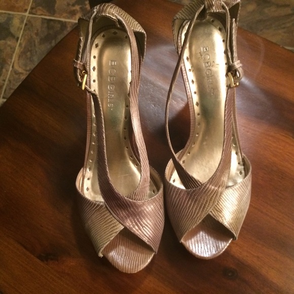 BCBG shoe