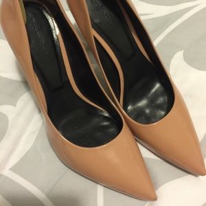 Rachel Roy Gardner pump in beige light pink