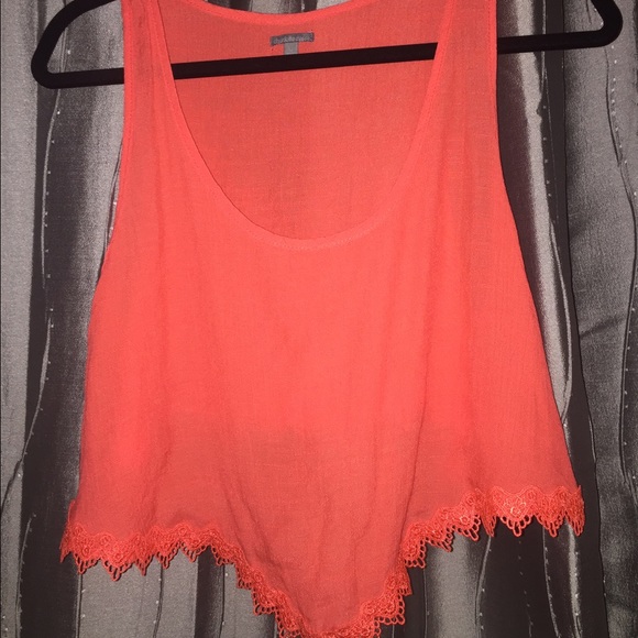 Flowy crop top
