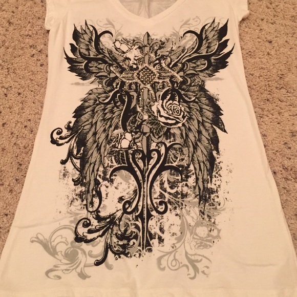 Graphic Tee w/ Angel Wings on Back - Picture 1 of 3