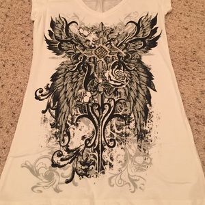 Graphic Tee w/ Angel Wings on Back