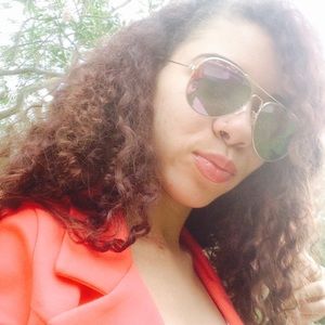 Meet your Posher, Ariel