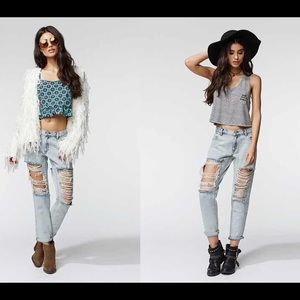 Kendal and Kylie distressed boyfriend jeans