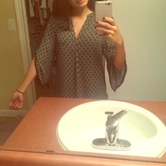 Small ivanka trump blouse