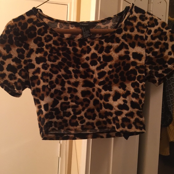 Sm forever 21 cheetah crop top