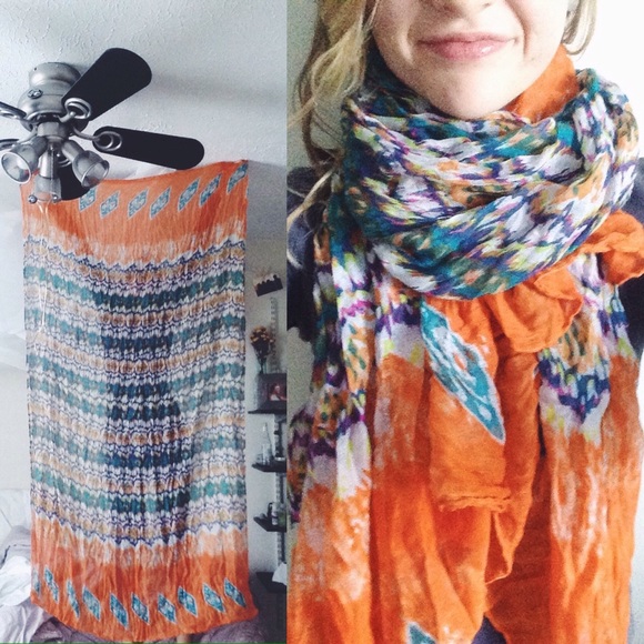 Lightweight Scarf/Tapestry