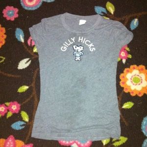 Gilly Hicks gray T shirt