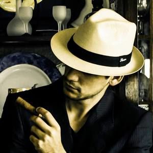 Meet your Posher, Dario