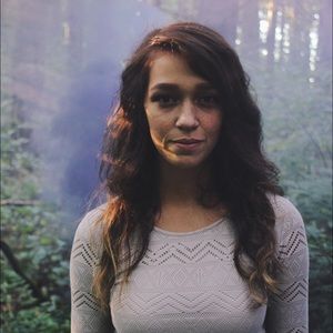 Meet your Posher, Esperanza