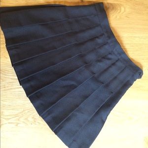 American apparel black pleated skirt. Tennis skirt