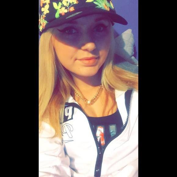 Meet your Posher, Alicia - Picture 1 of 1