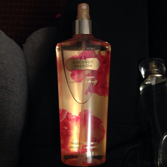 Victoria's Secret coconut passion body mist!