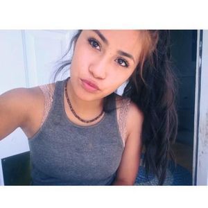 Meet your Posher, Dalila